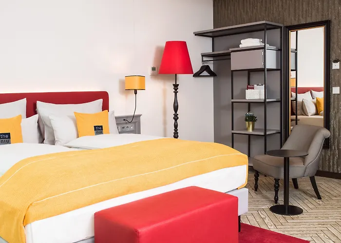 - The Niu, Franz By Ihg 3*