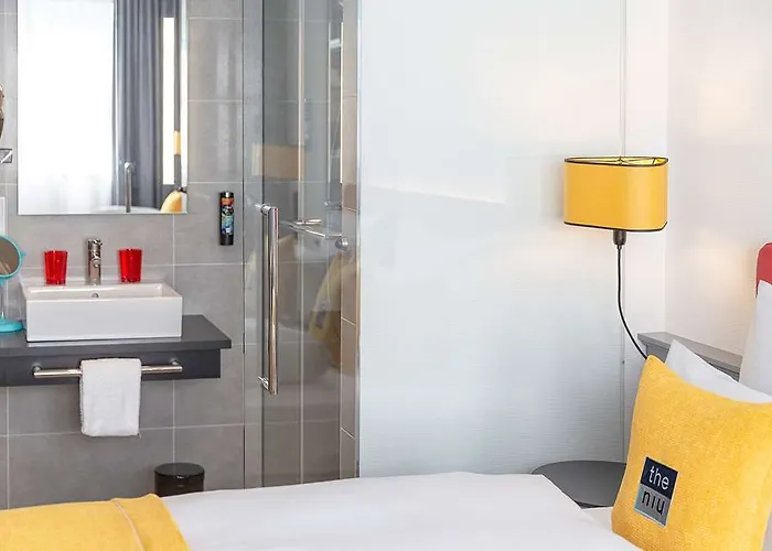 - The Niu, Franz By Ihg